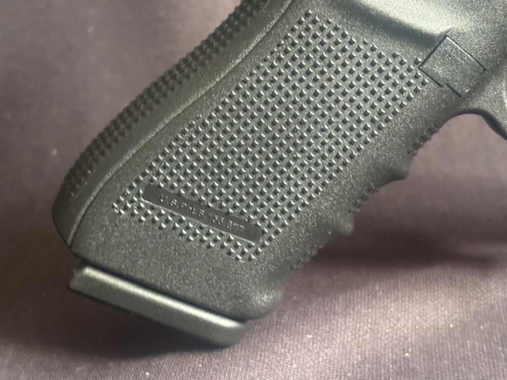 Glock 40 Gen 4 MOS 10mm Meprolight Red Dot and Iron Sights.-img-8