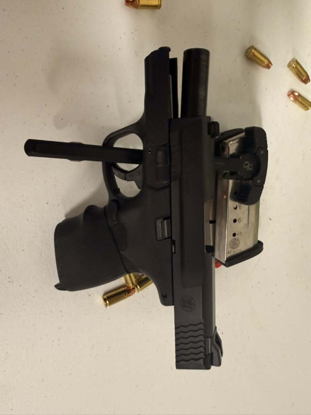Smith & Wesson M&P SHIELD .45 ACP-img-2