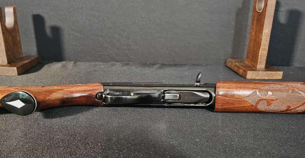 Remington 1100 12 Ga. 2 3/4'' Vent Rib White Diamond (No Pad) Shotgun-img-20