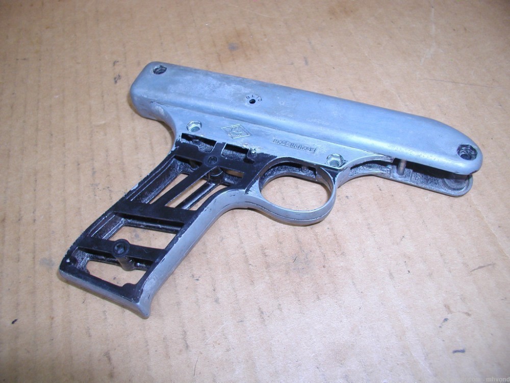 Mondial Oklahoma Break Barrel Pistol - Left and Right Covers, Metal-img-0