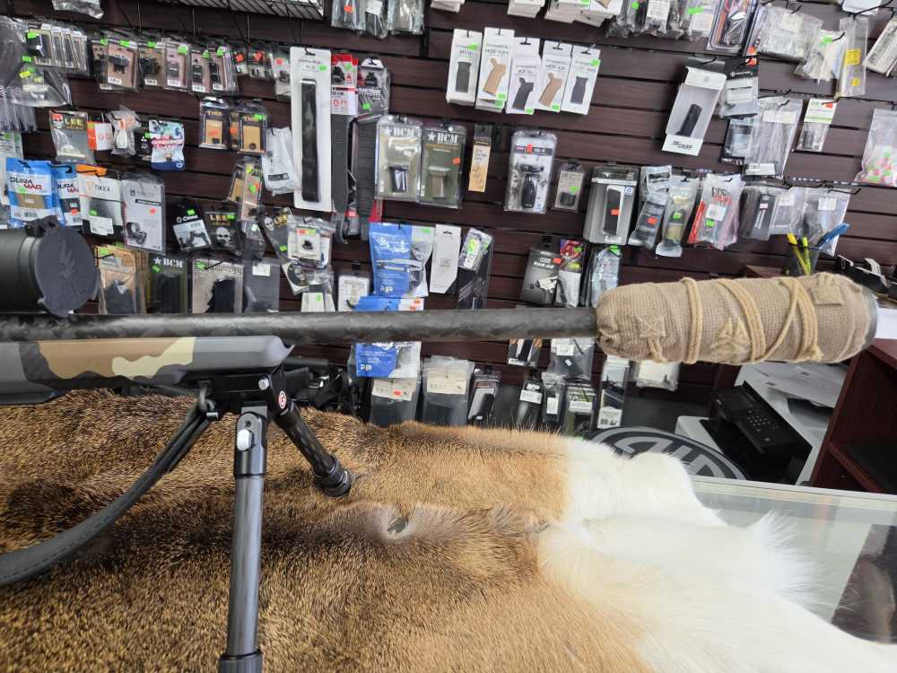 Gunwerks Magnus Rifle Package W/ Revic Smart Scope, and Silencer-img-10