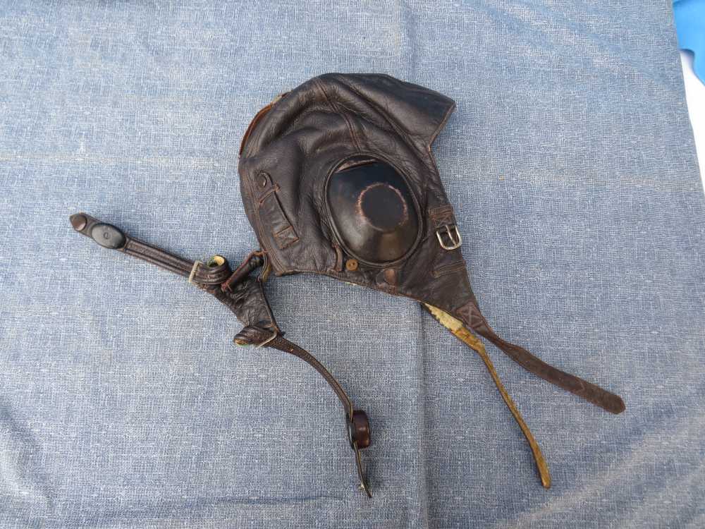 WWII GERMAN LUFTWAFFE LKpW 101 WINTER LEATHER FLIGHT HELMET w/ THROAT MIC-img-13