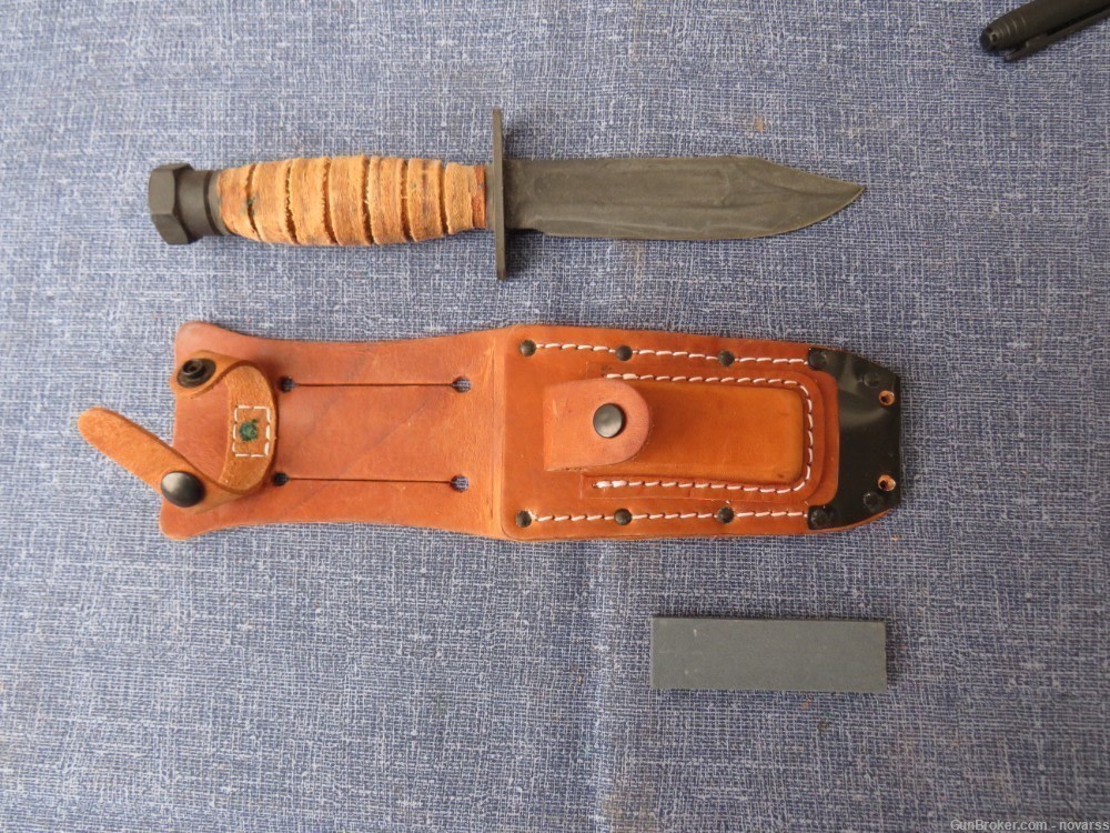 US PILOTS SURVIVAL KNIFE ONTARIO  w LEATHER SHEATH & STONE NOS #12-img-0