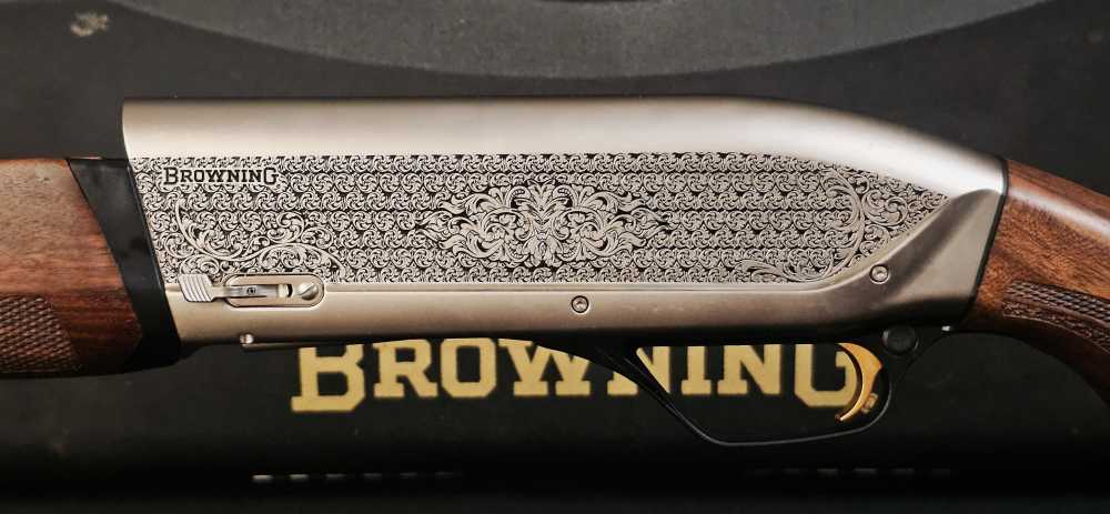 Browning Maxus II Ultimate 12 Ga. Shotgun-img-5