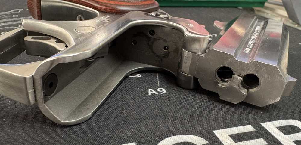 SNAKE SLAYER BOND ARMS  .45 / 410LC & 22 MAGNUM - 2 BARREL SET-img-15