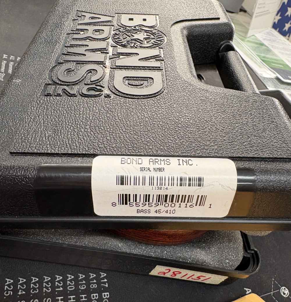 SNAKE SLAYER BOND ARMS  .45 / 410LC & 22 MAGNUM - 2 BARREL SET-img-7