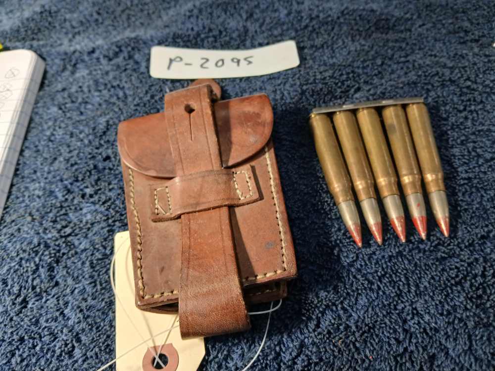 7.65mm  ARGENTINE MAUSER LEATHER CARTRIDGE POUCH P-2064 -img-4