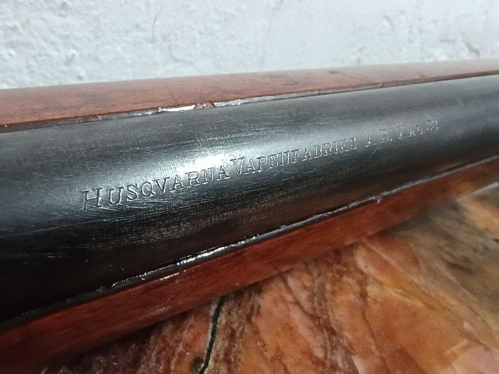  HUSQVARNA bolt action mag feed .22 LR Tapped model 622 ?-img-7