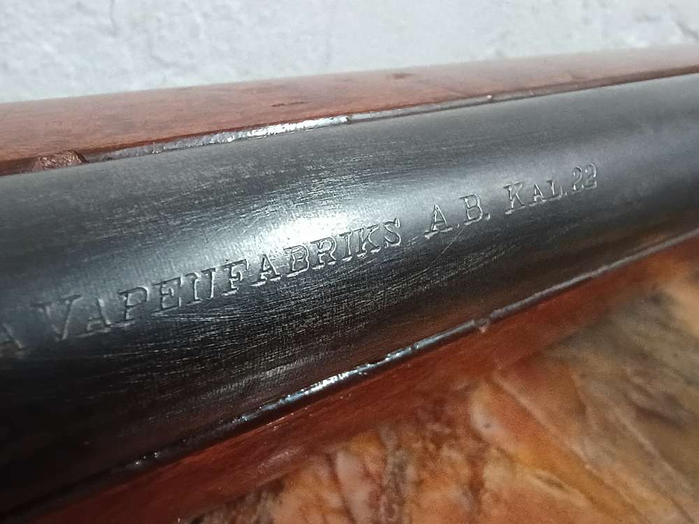  HUSQVARNA bolt action mag feed .22 LR Tapped model 622 ?-img-8
