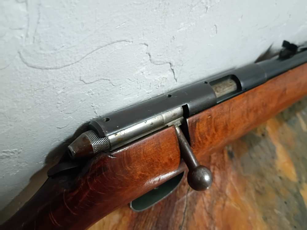  HUSQVARNA bolt action mag feed .22 LR Tapped model 622 ?-img-2
