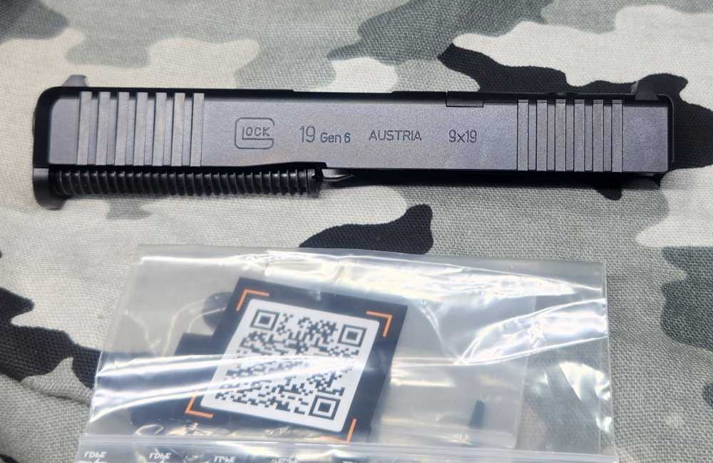 Glock 19 Gen 6 9mm Complete Slide OR Optic Ready New-img-0