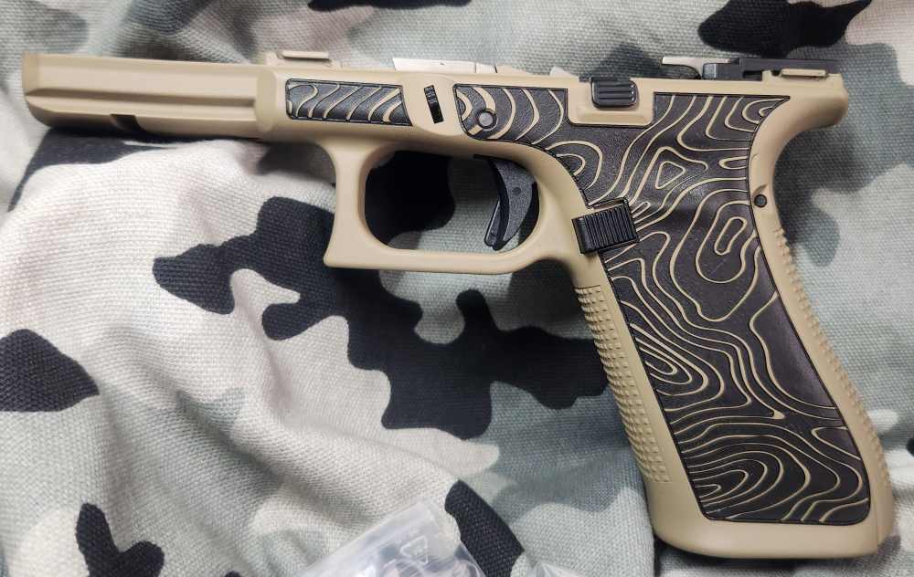 Glock 17 Gen 5 9MM Complete frame Custom Stippled FDE New-img-3