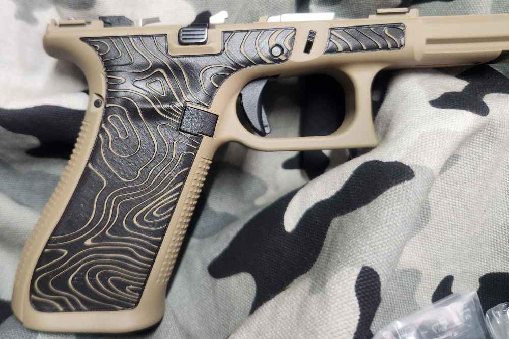 Glock 17 Gen 5 9MM Complete frame Custom Stippled FDE New-img-4