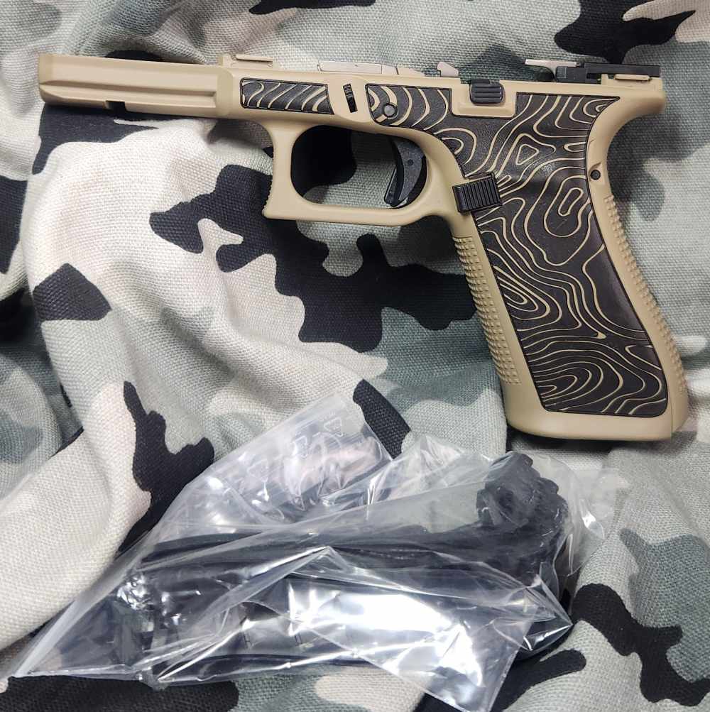 Glock 17 Gen 5 9MM Complete frame Custom Stippled FDE New-img-1