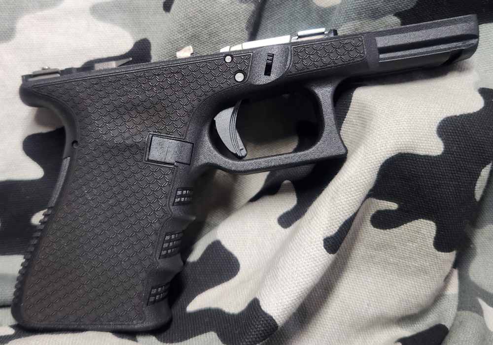 Glock 19 Gen 3 9MM Complete Chainmail Stipple Frame 9MM New-img-0