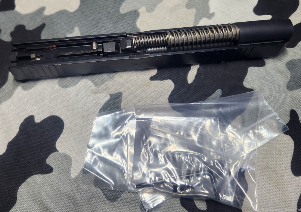 Glock 17L Gen 5 Complete LONG slide OEM MOS PRE V  Discontinued -img-3