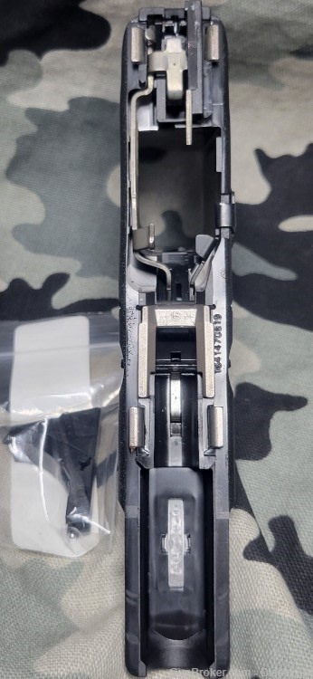 Glock 19  Gen 3 Complete OEM frame G23 G32  NEW Discontinued  -img-3