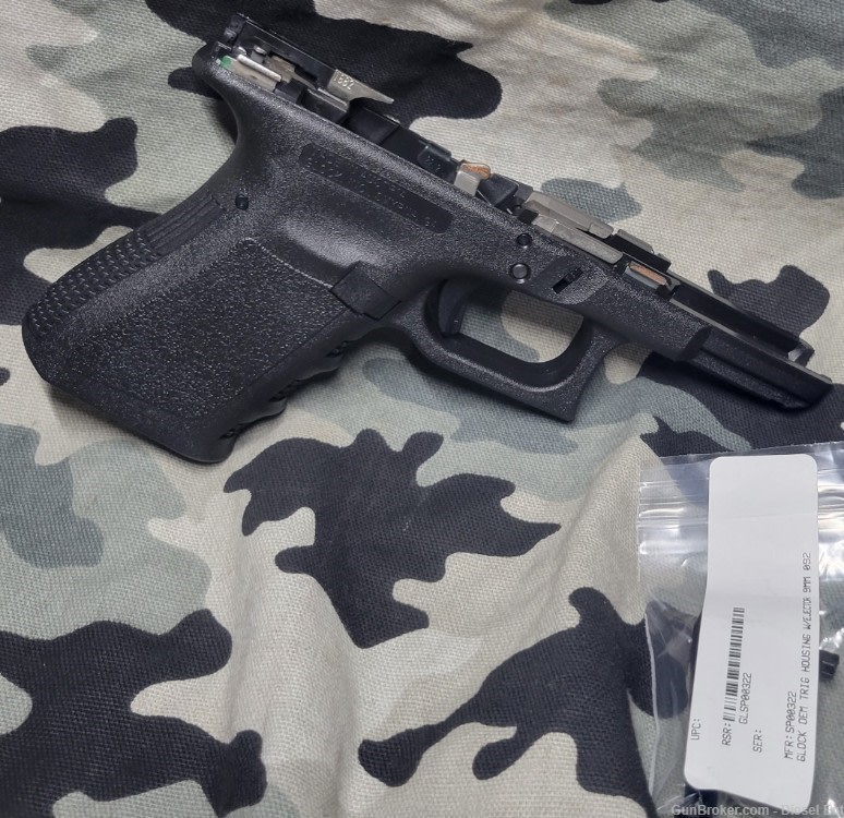Glock 19  Gen 3 Complete OEM frame G23 G32  NEW Discontinued  -img-1