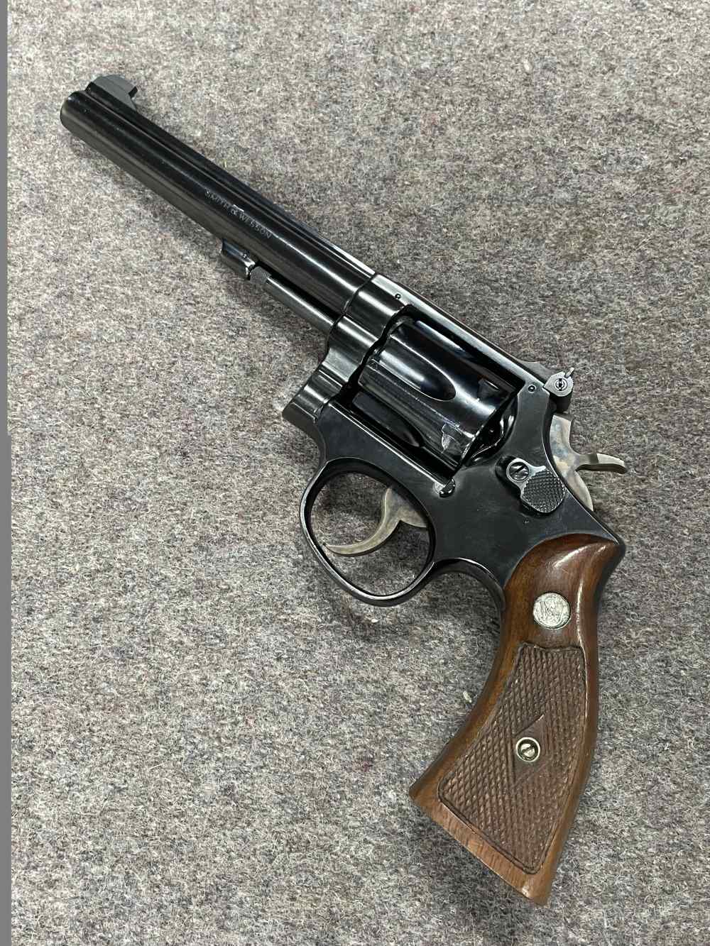 S&W K-22 4 Screw .22 LR c1957-img-0