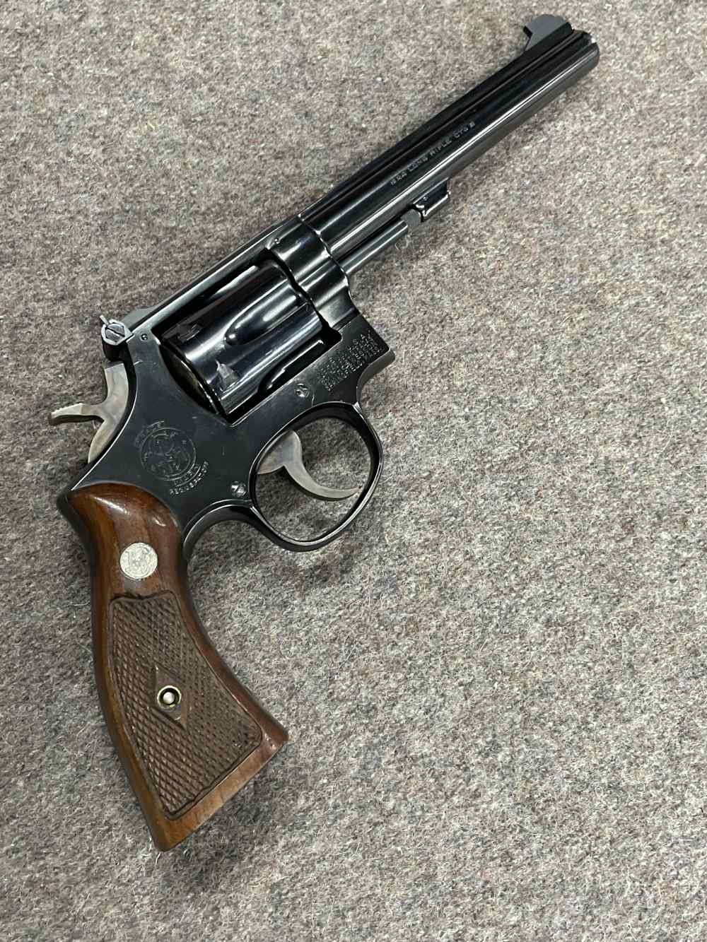 S&W K-22 4 Screw .22 LR c1957-img-1