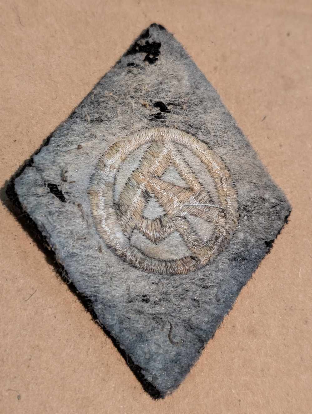 WW2 German SA Sleeve Diamond Patch Insignia-img-1