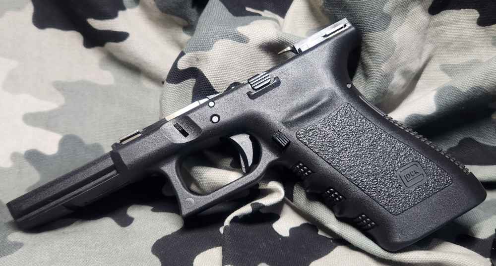 Glock 21sf Gen  3.Frame 45acp /10MM 20SF Used  mag 633 Discontinued -img-3
