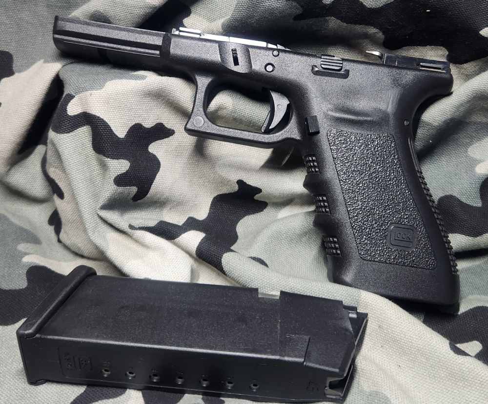 Glock 21sf Gen  3.Frame 45acp /10MM 20SF Used  mag 633 Discontinued -img-1