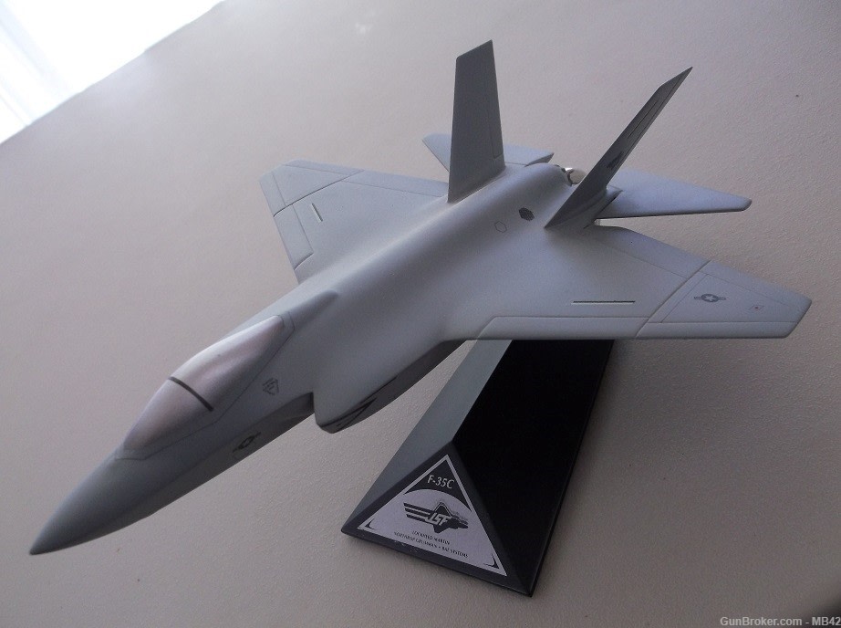 LOCKHEED MODEL F35C JSF/CV 1/72US NAVY-img-5