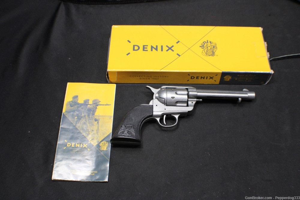 Old West M 1873 Fast Draw Frontier Revolver 45 Cal. Peacemaker & Holster-img-6