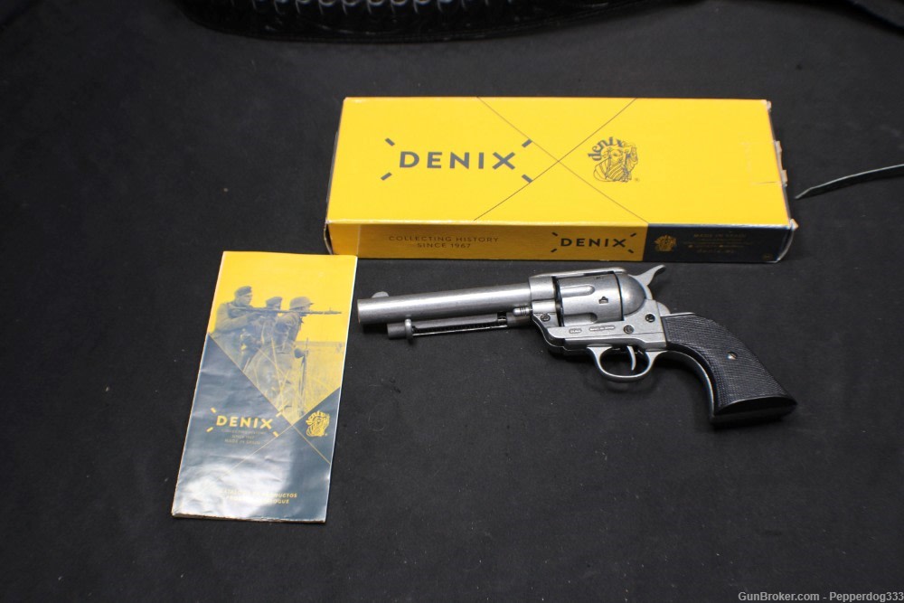 Old West M 1873 Fast Draw Frontier Revolver 45 Cal. Peacemaker & Holster-img-7