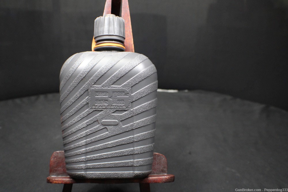 A Brand New Gerber Bear Grylls Canteen Water Bottle or Flask Unused-img-4