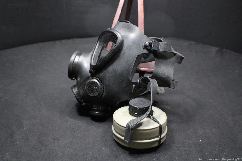 A Military Grade New Unused M17 Gas Mask with a New Canaster Ready to be Us-img-2