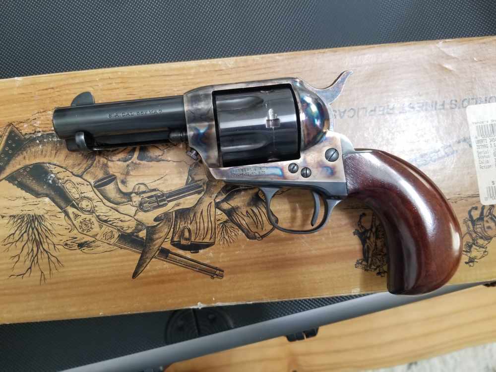 Uberti 1873 Cattleman .357 Magnum 3.5" Barrel (with original box)-img-0