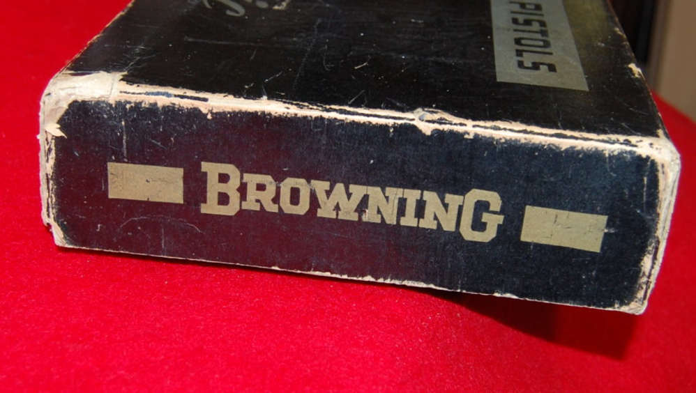 Browning Auto-5 Magnum Semi-Auto Shotgun in 12 Gauge C&R 1964 Box VR-img-22
