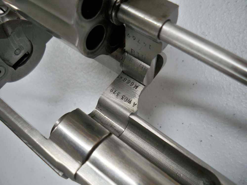 Smith & Wesson 686-1 6" Barrel  Stainless Steel  Very Nice Revolver!-img-28