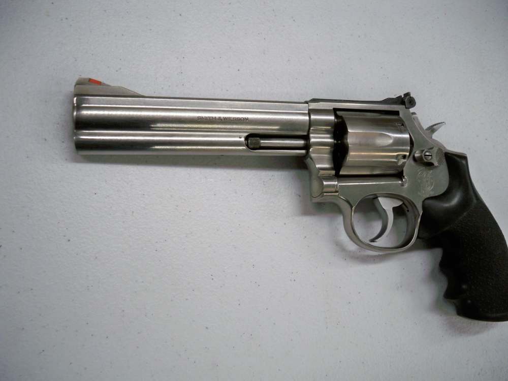 Smith & Wesson 686-1 6" Barrel  Stainless Steel  Very Nice Revolver!-img-1