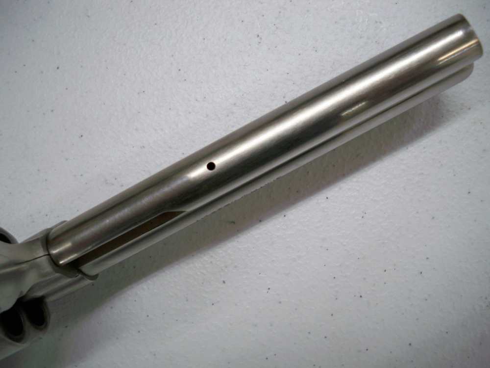 Smith & Wesson 686-1 6" Barrel  Stainless Steel  Very Nice Revolver!-img-22