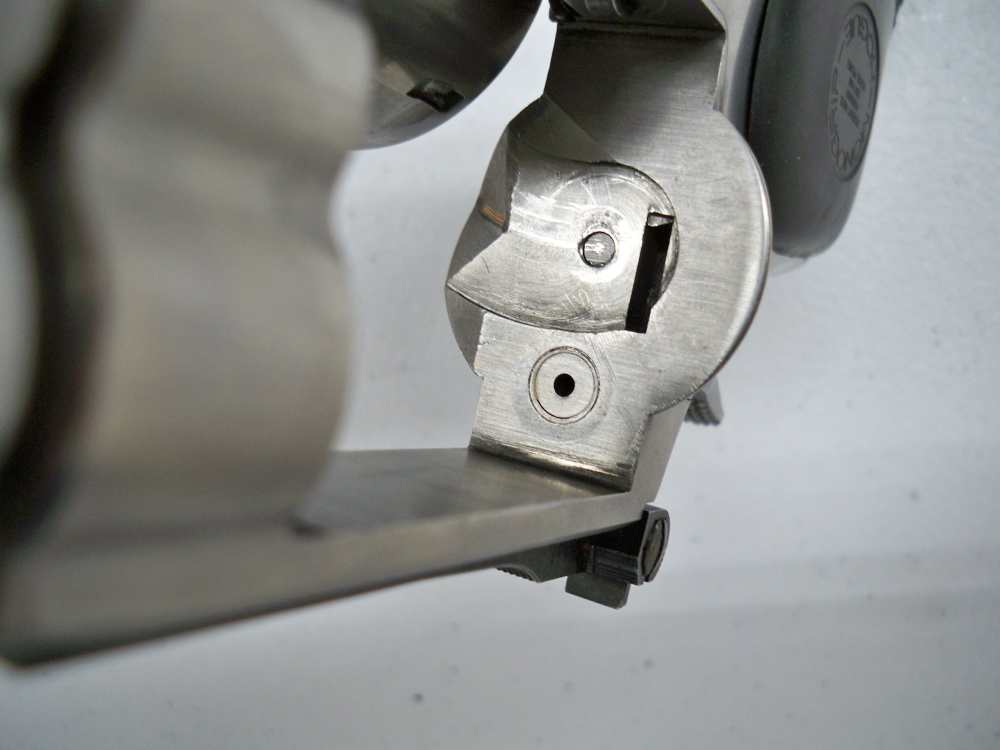 Smith & Wesson 686-1 6" Barrel  Stainless Steel  Very Nice Revolver!-img-26