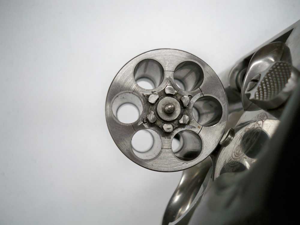 Smith & Wesson 686-1 6" Barrel  Stainless Steel  Very Nice Revolver!-img-24