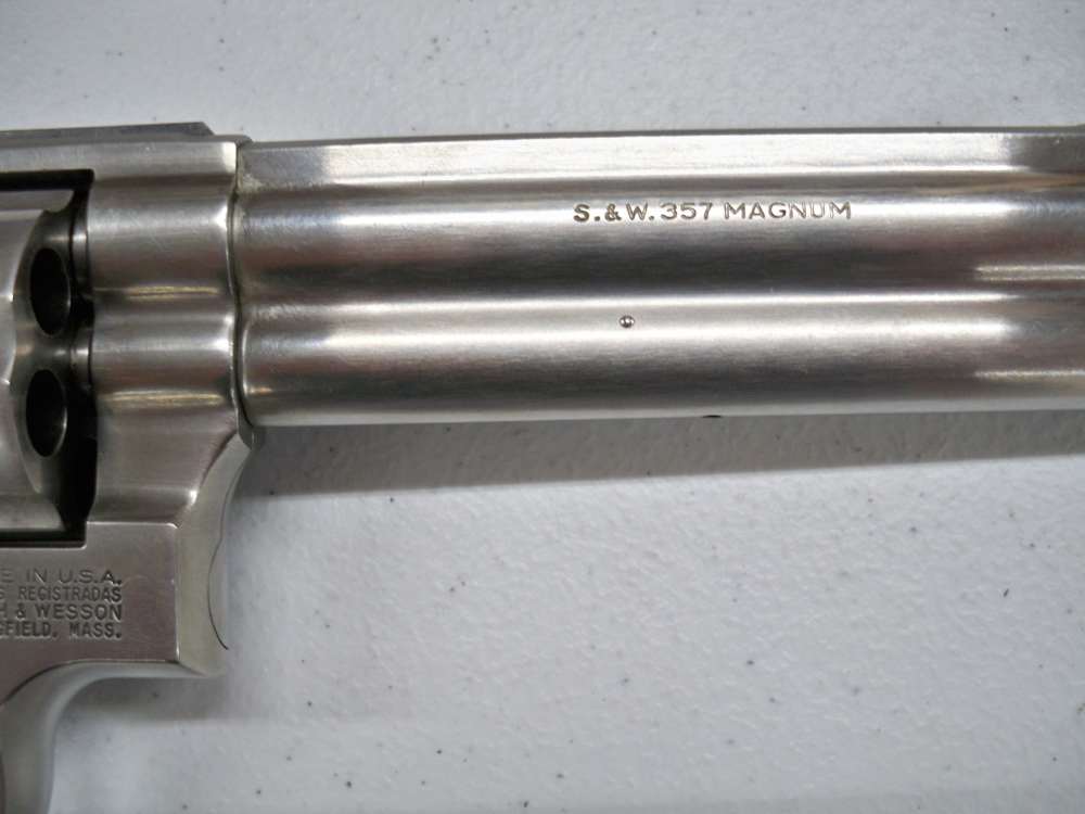 Smith & Wesson 686-1 6" Barrel  Stainless Steel  Very Nice Revolver!-img-13