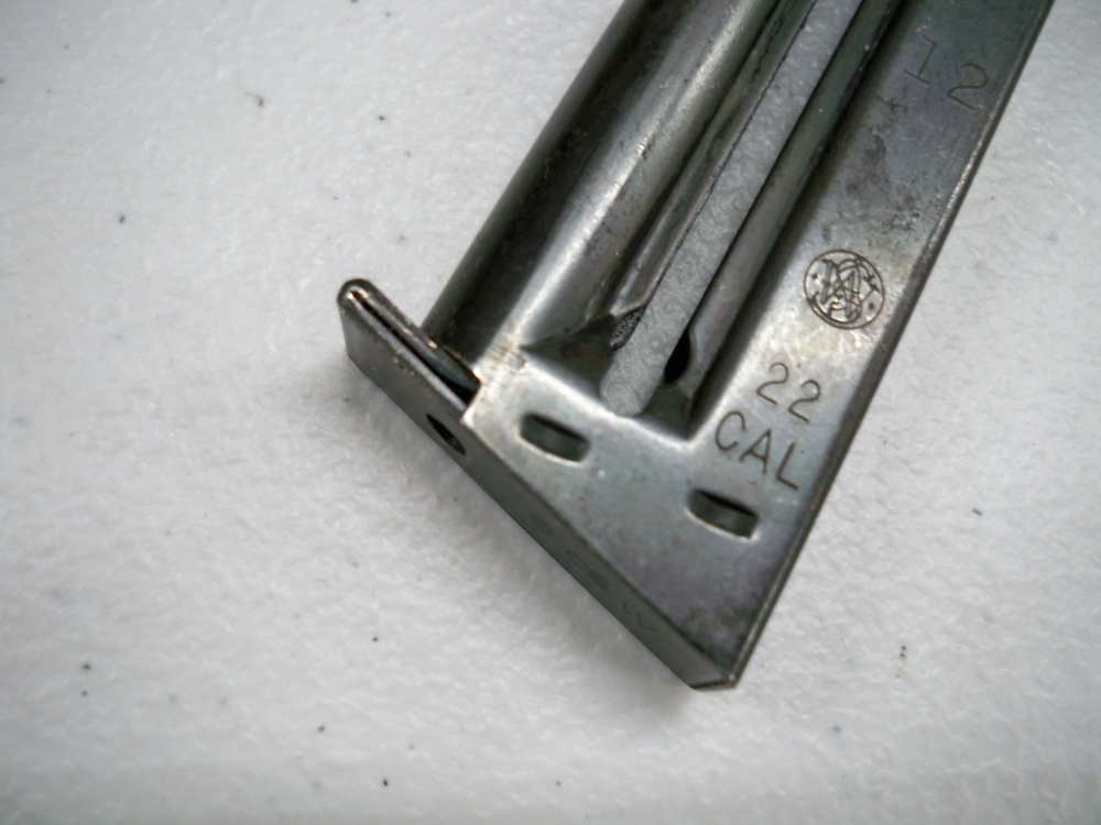 Smith & Wesson Model 41 .22 LR 12rd Magazine    RARE 12 round Type-img-5