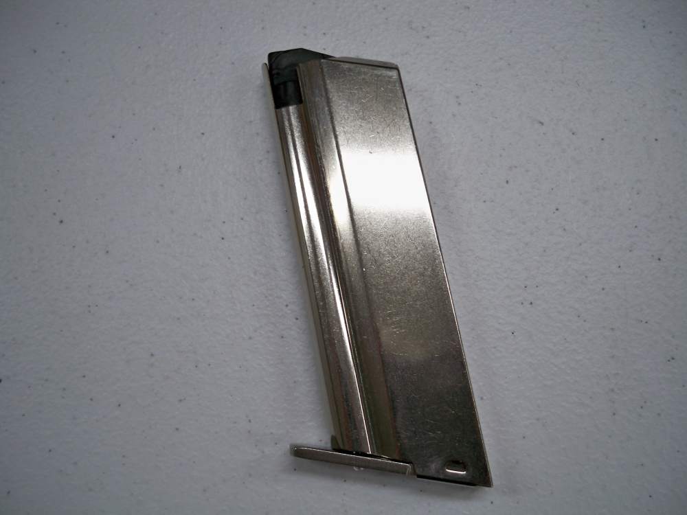 AMT Automag II .22 Magnum Factory Magazine      Very Rare!-img-0