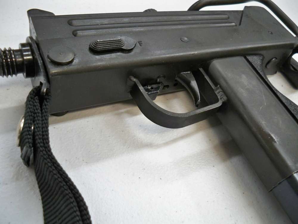 Cobray/RPB M11A1 .380 Auto   Fully Transferable W/ 5 30rd Mags   Very Cool!-img-13