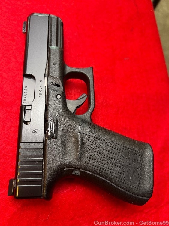 GLOCK 19M 19 FBI FACTORY REBUILT   9mm  Gen 5 - Ameriglo Tritium sights-img-4