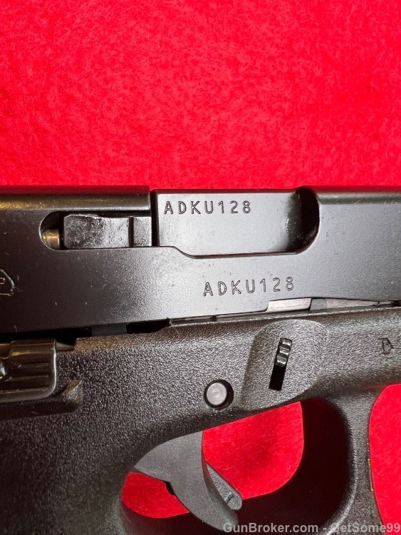GLOCK 19M 19 FBI FACTORY REBUILT   9mm  Gen 5 - Ameriglo Tritium sights-img-8