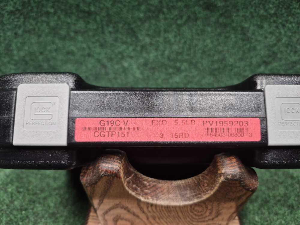 Glock 19 C V Like New PENNY START 0.01-img-18