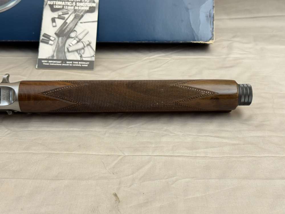 LNIB Belgian Browning Classic A5 12ga Factory Engraved Signed by A. Marcisz-img-17