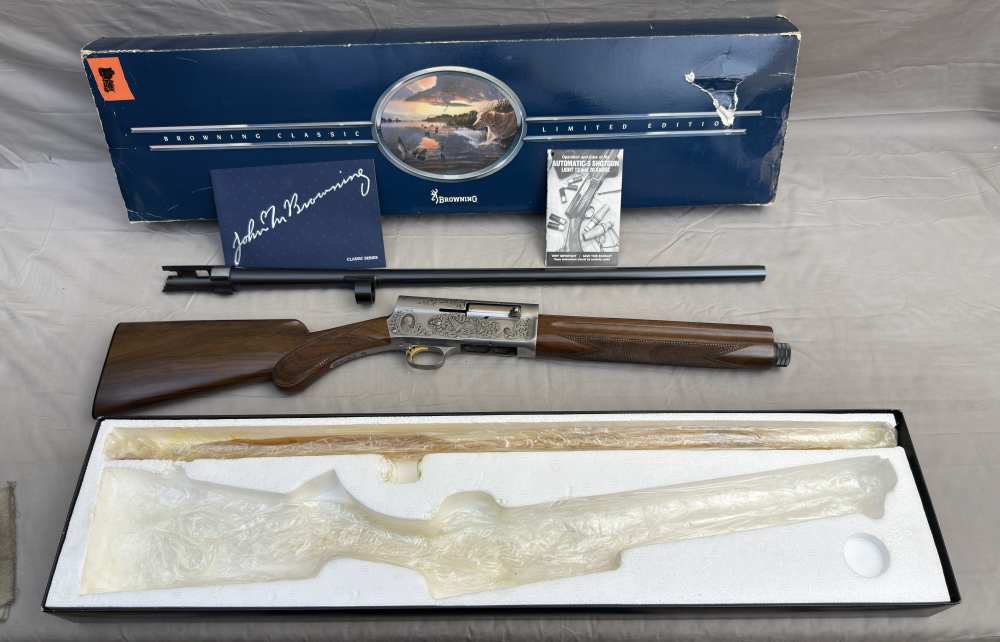 LNIB Belgian Browning Classic A5 12ga Factory Engraved Signed by A. Marcisz-img-28