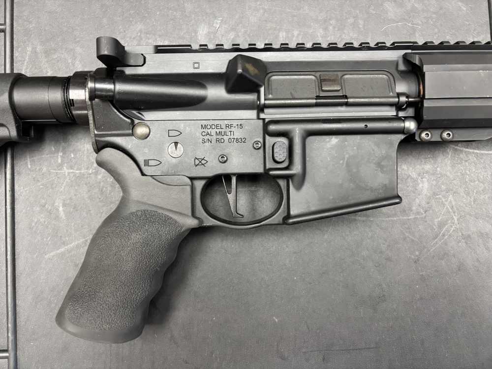 RADICAL FIREARMS RF-15 INTEGRAL SUPPRESSED SD 300 BLK OUT. -img-9