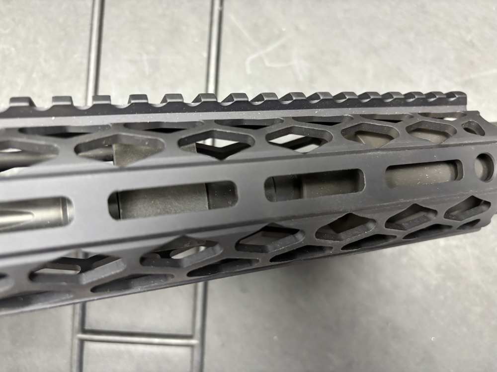 YHM YANKEE HILL TURBO 5.56 UPPER W/ RADICAL FIREARMS LOWER.-img-13
